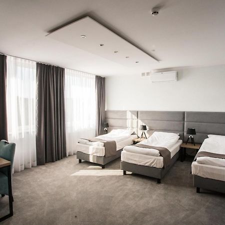 Hotel Tiffany Nowe Miasto Lubawskie Bagian luar foto