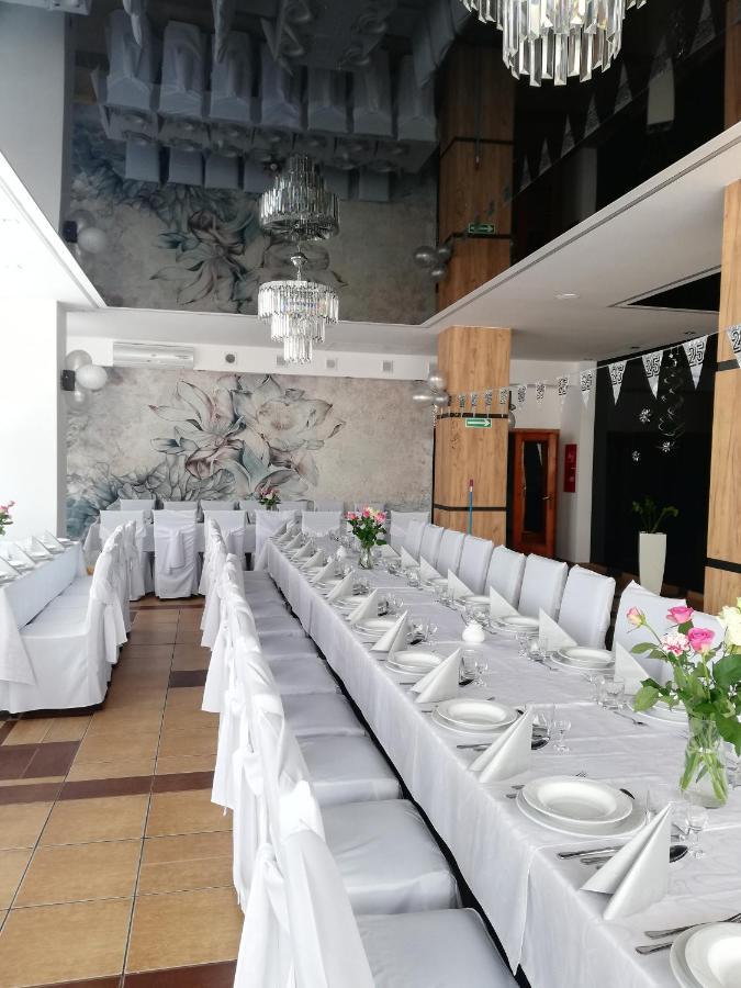 Hotel Tiffany Nowe Miasto Lubawskie Bagian luar foto