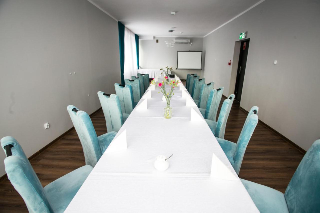 Hotel Tiffany Nowe Miasto Lubawskie Bagian luar foto
