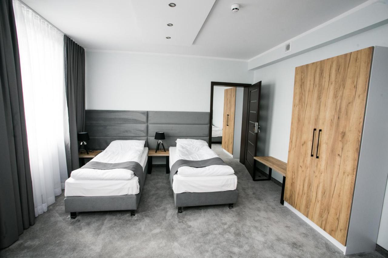 Hotel Tiffany Nowe Miasto Lubawskie Bagian luar foto